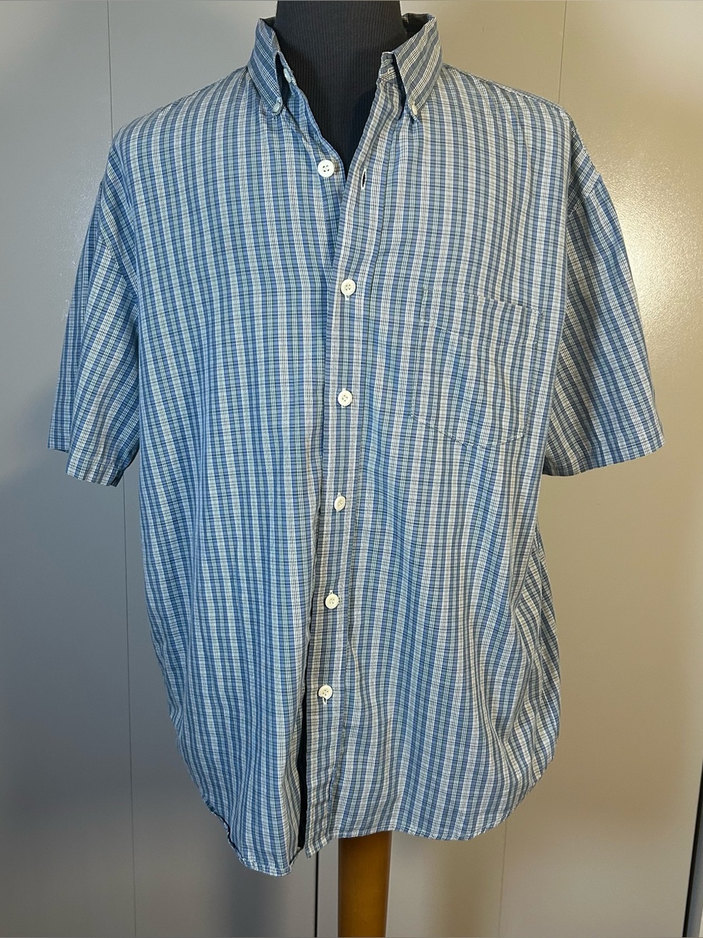 Union Bay Blue Plaid 100% Cotton Large Short Sleeve Button Up Shirt
